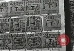 Image ration de contrefaçon de timbres United States USA, 1943, de la seconde 8 séquences d'archives historiques vidéo 65675060589