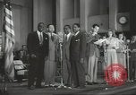 Standbild goldenen Hausschuhe Hollywood Los Angeles California USA, 1943, aus Sekunde 40 historischem Filmmaterial Videoclip 65675060594