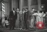 Standbild goldenen Hausschuhe Hollywood Los Angeles California USA, 1943, aus Sekunde 48 historischem Filmmaterial Videoclip 65675060594