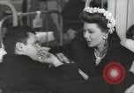 Immagine di L'attrice Loretta Young Los Angeles California USA, 1943, secondo 56 filmato di repertorio 65675060609