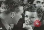 Immagine di L'attrice Anne Shirley Los Angeles California USA, 1943, secondo 57 filmato di repertorio 65675060610