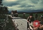 Immagine di Noi aviatori scampato Swiss internamento Annecy Francia, 1944, secondo 4 filmato di repertorio 65675060611