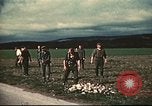 Immagine di Noi aviatori scampato Swiss internamento Annecy Francia, 1944, secondo 16 filmato di repertorio 65675060611