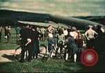 Immagine di Noi volantini fuggiti da internamento in Svizzera Annecy Francia, 1944, secondo 26 filmato di repertorio 65675060612
