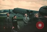 Immagine di Noi volantini fuggiti da internamento in Svizzera Annecy Francia, 1944, secondo 37 filmato di repertorio 65675060612