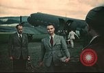 Immagine di Noi volantini fuggiti da internamento in Svizzera Annecy Francia, 1944, secondo 42 filmato di repertorio 65675060612