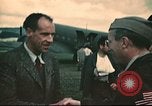 Immagine di Noi volantini fuggiti da internamento in Svizzera Annecy Francia, 1944, secondo 46 filmato di repertorio 65675060612
