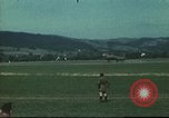 Standbild Allied Flyer entkam aus Haft in der Schweiz Annecy Frankreich, 1944, aus Sekunde 49 historischem Filmmaterial Videoclip 65675060614