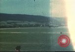 Standbild Allied Flyer entkam aus Haft in der Schweiz Annecy Frankreich, 1944, aus Sekunde 50 historischem Filmmaterial Videoclip 65675060614