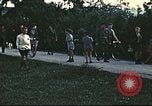 Image rapatrié les aviateurs américains partent sur C-47 Aéronefs Annecy France, 1944, de la seconde 3 séquences d'archives historiques vidéo 65675060616