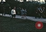 Image rapatrié les aviateurs américains partent sur C-47 Aéronefs Annecy France, 1944, de la seconde 4 séquences d'archives historiques vidéo 65675060616
