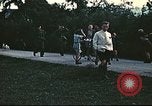 Image rapatrié les aviateurs américains partent sur C-47 Aéronefs Annecy France, 1944, de la seconde 7 séquences d'archives historiques vidéo 65675060616
