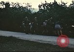 Image rapatrié les aviateurs américains partent sur C-47 Aéronefs Annecy France, 1944, de la seconde 8 séquences d'archives historiques vidéo 65675060616