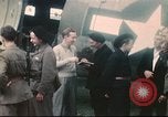 Immagine di Rimpatriata Army Air Forces aviatori Annecy Francia, 1944, secondo 61 filmato di repertorio 65675060617