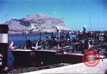Immagine di Rovine in città Sicilia Italia, 1943, secondo 12 filmato di repertorio 65675060622
