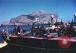 Immagine di Rovine in città Sicilia Italia, 1943, secondo 22 filmato di repertorio 65675060622