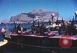 Immagine di Rovine in città Sicilia Italia, 1943, secondo 24 filmato di repertorio 65675060622