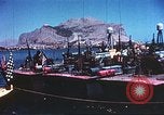 Immagine di Rovine in città Sicilia Italia, 1943, secondo 26 filmato di repertorio 65675060622