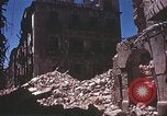 Immagine di Rovine in città Sicilia Italia, 1943, secondo 58 filmato di repertorio 65675060622