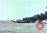 Standbild A-36 Invader dive Bomber Sizilien Italien, 1943, aus Sekunde 17 historischem Filmmaterial Videoclip 65675060632