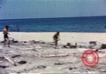 Immagine di Ragazzi italiani Sicilia Italia, 1943, secondo 11 filmato di repertorio 65675060638