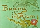 Standbild Gebäude in Brand Deutschland, 1940, aus Sekunde 7 historischem Filmmaterial Videoclip 65675060654