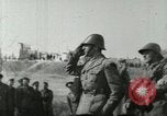 Immagine di Dittatore rumeno Ion Antonescu Victor visitando le truppe in Odessa in Odessa Ucraina, 1941, secondo 7 filmato di repertorio 65675060665