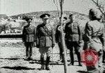 Immagine di Dittatore rumeno Ion Antonescu Victor visitando le truppe in Odessa in Odessa Ucraina, 1941, secondo 25 filmato di repertorio 65675060665