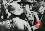 Immagine di Dittatore rumeno Ion Antonescu Victor visitando le truppe in Odessa in Odessa Ucraina, 1941, secondo 40 filmato di repertorio 65675060665
