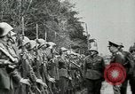 Immagine di Dittatore rumeno Ion Antonescu Victor visitando le truppe in Odessa in Odessa Ucraina, 1941, secondo 56 filmato di repertorio 65675060665