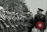Immagine di Dittatore rumeno Ion Antonescu Victor visitando le truppe in Odessa in Odessa Ucraina, 1941, secondo 62 filmato di repertorio 65675060665
