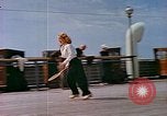 Standbild Eva Braun Europa, 1940, aus Sekunde 13 historischem Filmmaterial Videoclip 65675060673