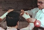 Standbild Handaufzug von Atombombe Hiroshima Japan, 1946, aus Sekunde 9 historischem Filmmaterial Videoclip 65675060686
