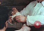Standbild Handaufzug von Atombombe Hiroshima Japan, 1946, aus Sekunde 13 historischem Filmmaterial Videoclip 65675060686
