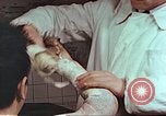 Standbild Handaufzug von Atombombe Hiroshima Japan, 1946, aus Sekunde 22 historischem Filmmaterial Videoclip 65675060686