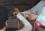 Standbild Handaufzug von Atombombe Hiroshima Japan, 1946, aus Sekunde 24 historischem Filmmaterial Videoclip 65675060686