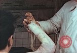 Standbild Handaufzug von Atombombe Hiroshima Japan, 1946, aus Sekunde 27 historischem Filmmaterial Videoclip 65675060686