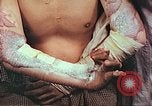 Standbild Handaufzug von Atombombe Hiroshima Japan, 1946, aus Sekunde 33 historischem Filmmaterial Videoclip 65675060686