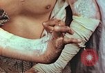 Standbild Handaufzug von Atombombe Hiroshima Japan, 1946, aus Sekunde 46 historischem Filmmaterial Videoclip 65675060686