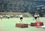 Immagine di I bambini della scuola elementare Giappone, 1946, secondo 46 filmato di repertorio 65675060716