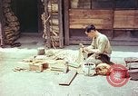 Standbild japanische Arbeiter Kyoto Japan, 1946, aus Sekunde 18 historischem Filmmaterial Videoclip 65675060731