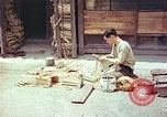Standbild japanische Arbeiter Kyoto Japan, 1946, aus Sekunde 24 historischem Filmmaterial Videoclip 65675060731