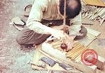 Standbild japanische Arbeiter Kyoto Japan, 1946, aus Sekunde 47 historischem Filmmaterial Videoclip 65675060731