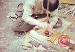 Standbild japanische Arbeiter Kyoto Japan, 1946, aus Sekunde 51 historischem Filmmaterial Videoclip 65675060731