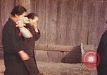 Standbild Trauerzug Nagasaki Japan, 1946, aus Sekunde 22 historischem Filmmaterial Videoclip 65675060733