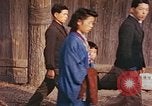 Standbild Trauerzug Nagasaki Japan, 1946, aus Sekunde 27 historischem Filmmaterial Videoclip 65675060733