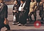 Standbild Trauerzug Nagasaki Japan, 1946, aus Sekunde 36 historischem Filmmaterial Videoclip 65675060733