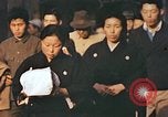 Standbild Trauerzug Nagasaki Japan, 1946, aus Sekunde 61 historischem Filmmaterial Videoclip 65675060733