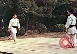 Standbild Judo Übung Japan, 1946, aus Sekunde 3 historischem Filmmaterial Videoclip 65675060737