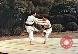 Standbild Judo Übung Japan, 1946, aus Sekunde 7 historischem Filmmaterial Videoclip 65675060737